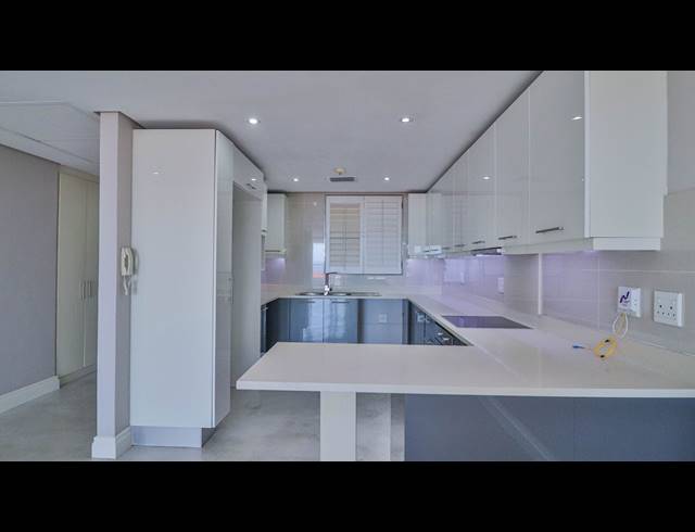 2 BEDROOM APARTMENT FOR SALE IN UMHLANGA RIDGE